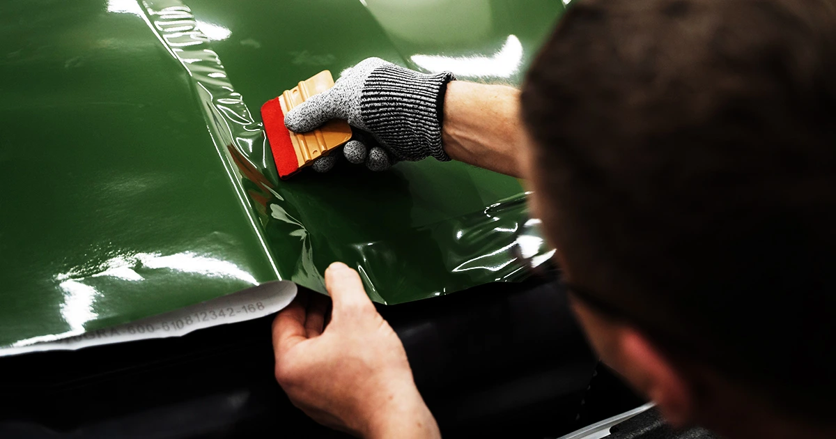 How to Choose the Right Automobile Wrap for Your Vehicle?
