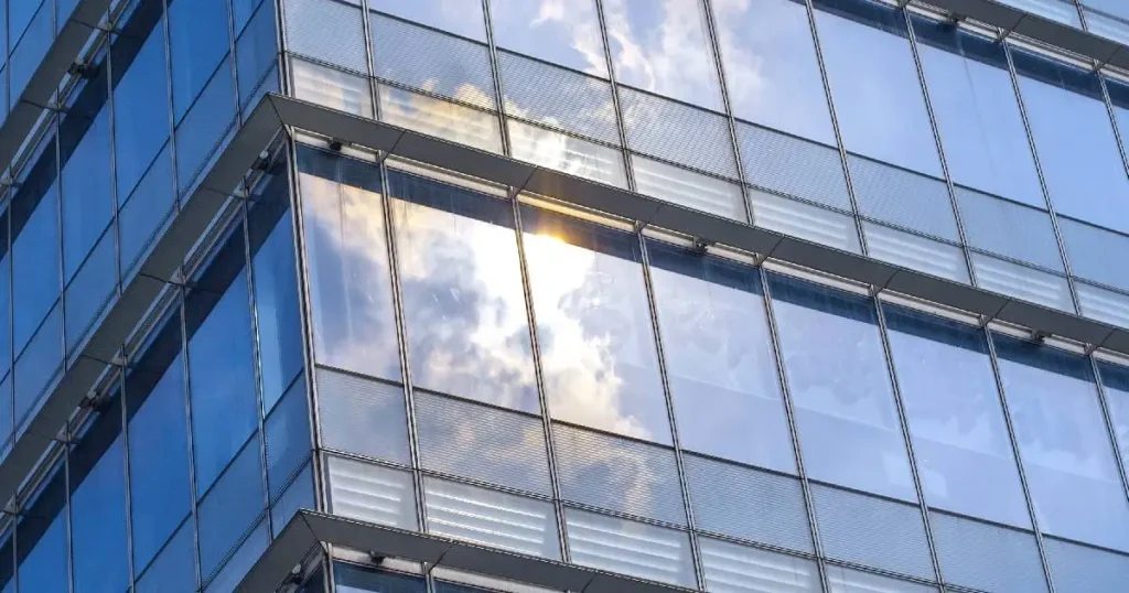 Choosing the Right Commercial Window Tinting Provider for Your Business